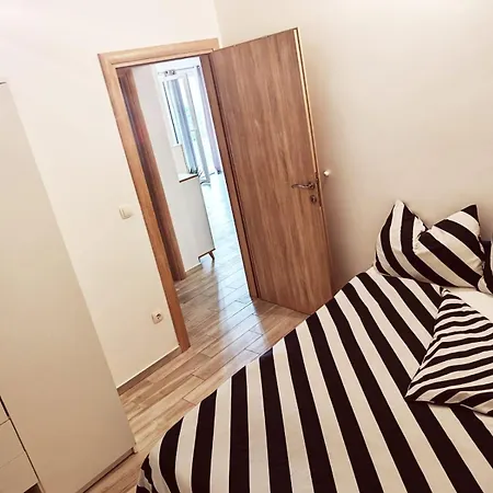 Bita Lägenhet *